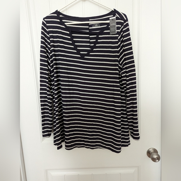 Lane Bryant keyhole top navy and white stripe - Picture 1 of 4